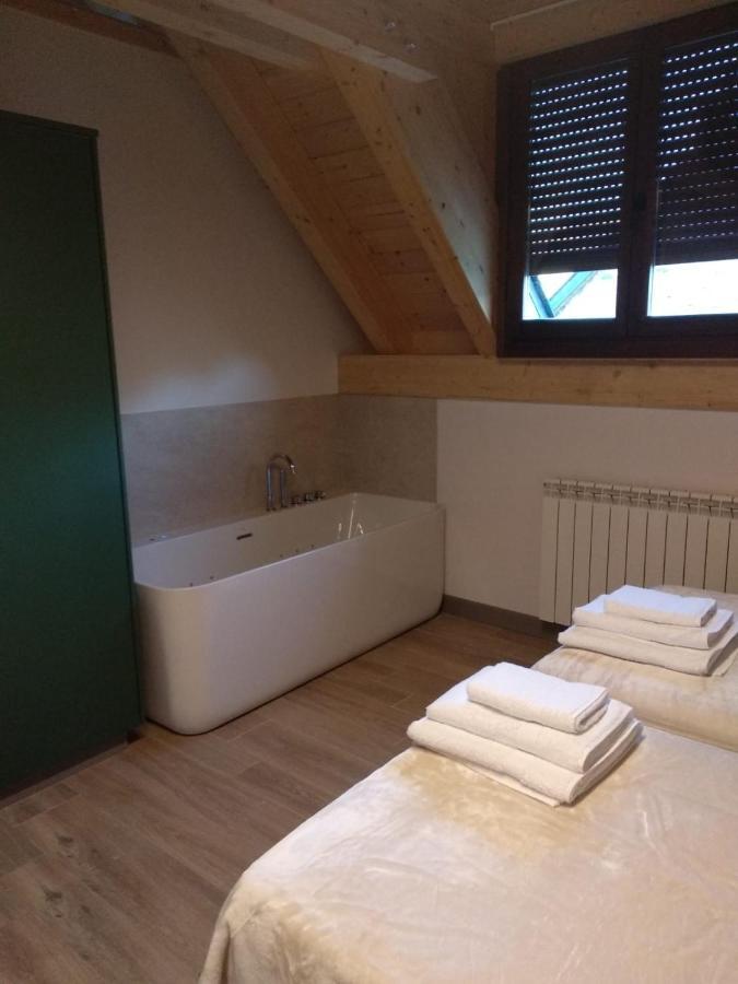 Apartment Casa Blas Gistain ภายนอก รูปภาพ
